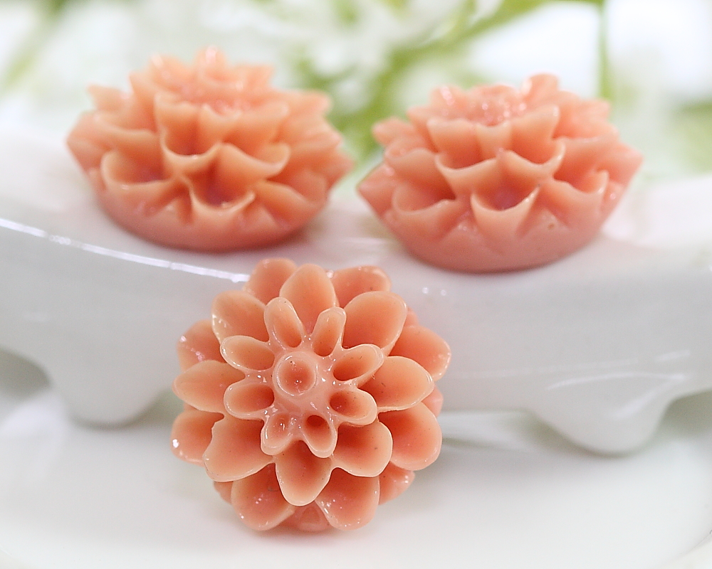 Light Coral Dahlia / Mums Flower Resin Cabochons 6pc