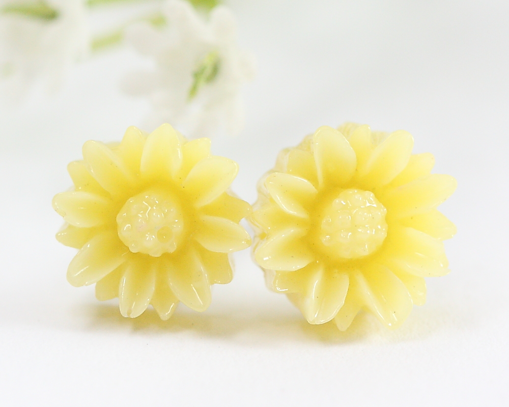 Yellow Sunflower Ear Posts, Bridal Jewelry, Bridesmaids Gift, Flowergirl Gift