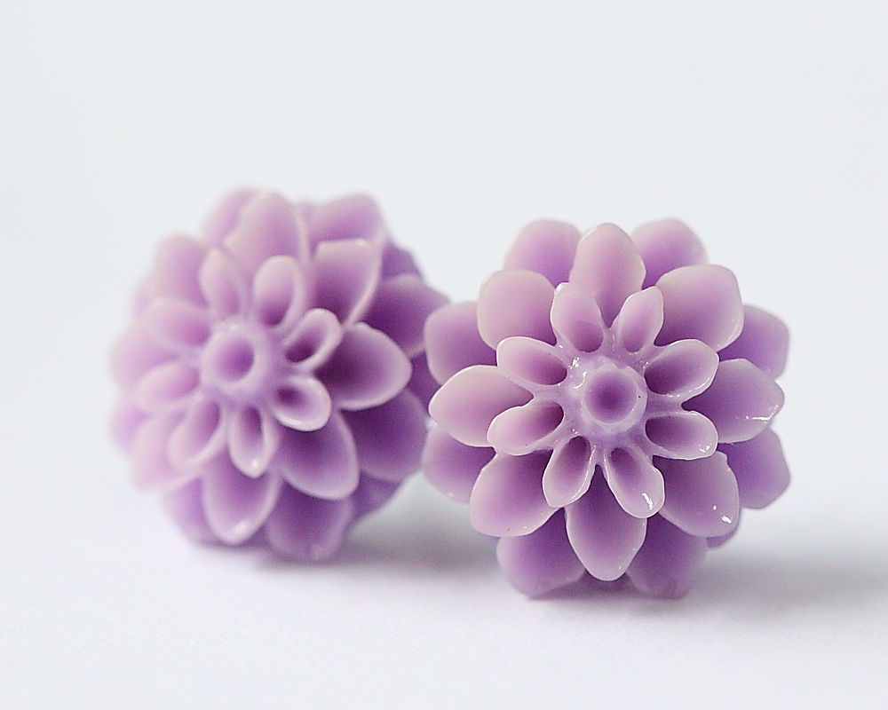 Lavender Chrysanthemum Ear Posts, Bridal Jewelry, Bridesmaids Gift, Flowergirls Gift