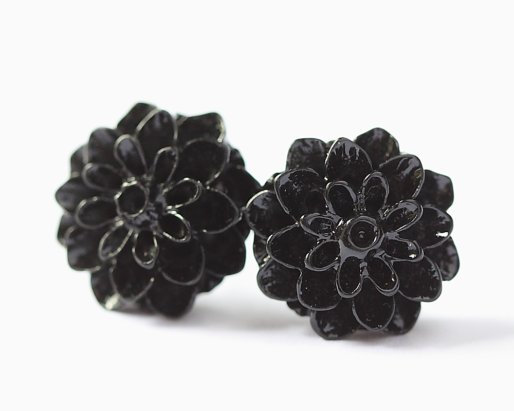 Black Chrysanthemum Ear Posts, Bridal Jewelry, Bridesmaids Gift, Flowergirls Gift